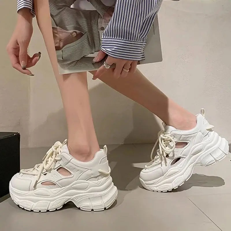 Breathable and thickened casual sports shoes, suitable for ladies - ergonomic design, comfortable lining